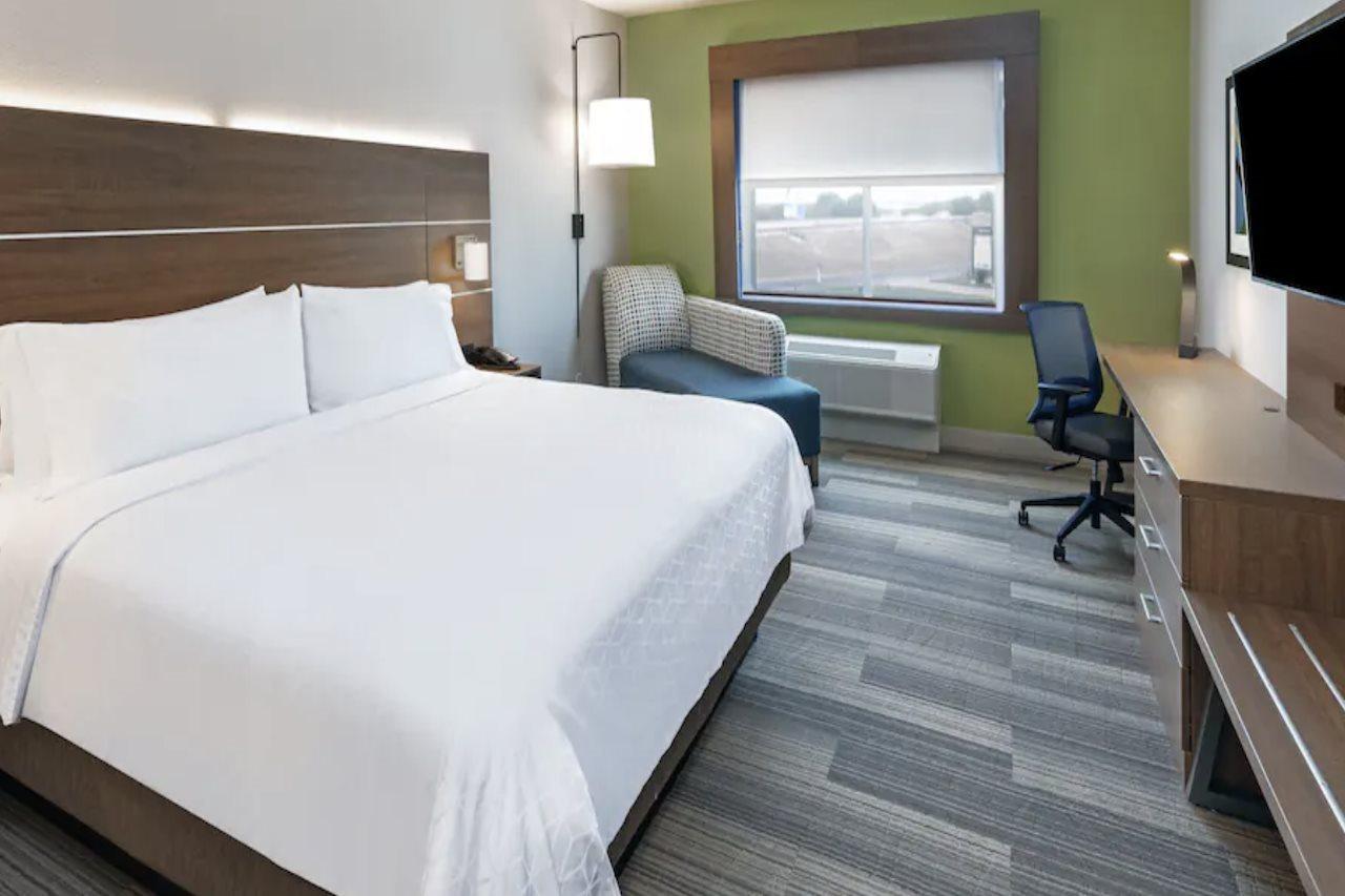 Holiday Inn Express & Suites - Denton - Sanger, An Ihg Hotel Exteriér fotografie